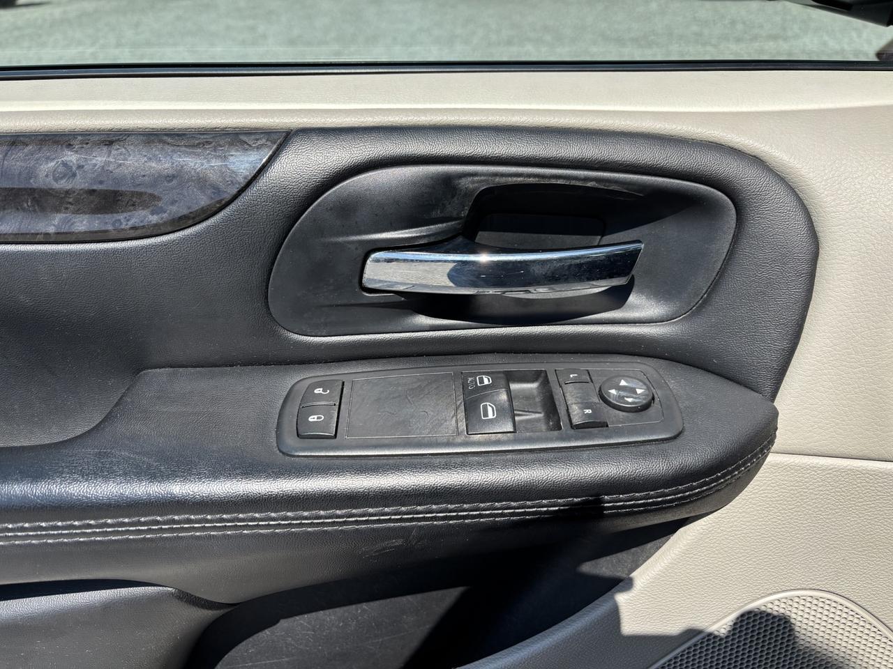 2016 Dodge Grand Caravan CANADA VALUE PACKAGE Photo