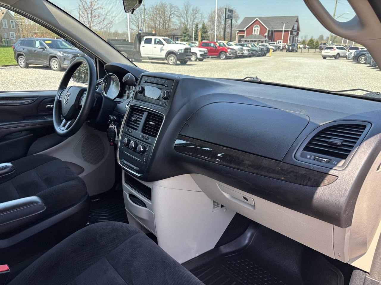 2016 Dodge Grand Caravan CANADA VALUE PACKAGE Photo
