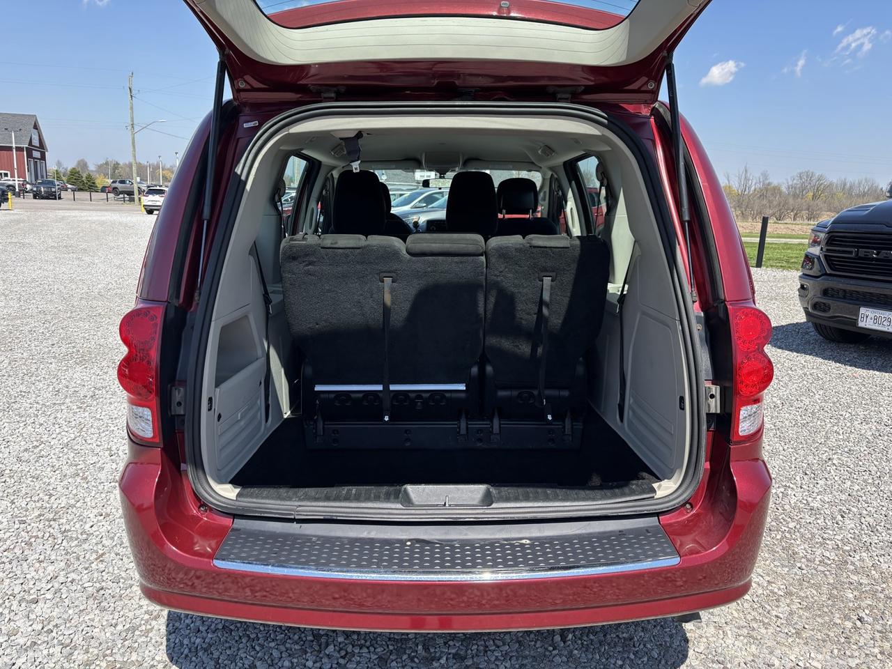 2016 Dodge Grand Caravan CANADA VALUE PACKAGE Photo