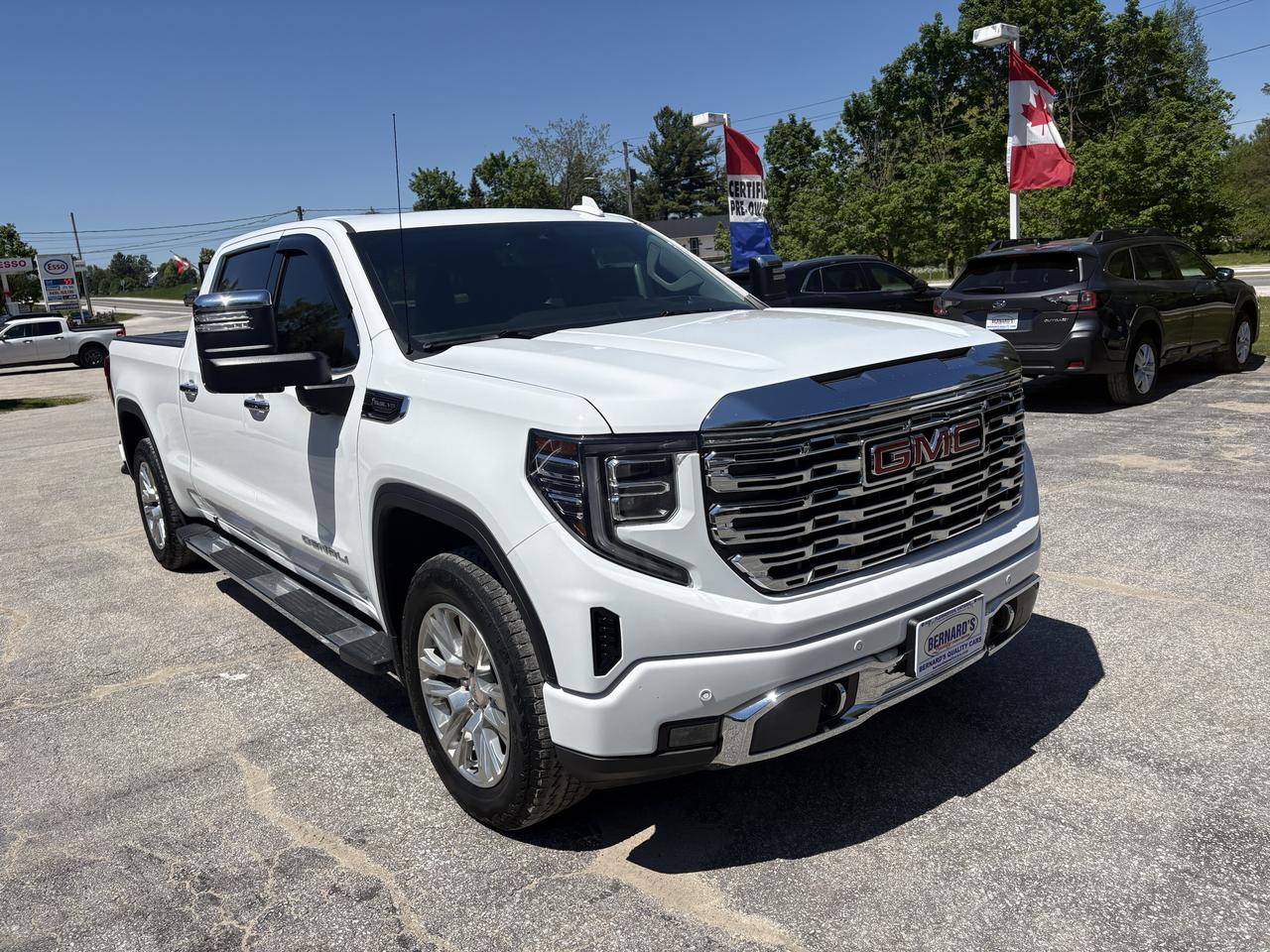 2023 GMC Sierra 1500 4WD Crew Cab 157" Denali Photo