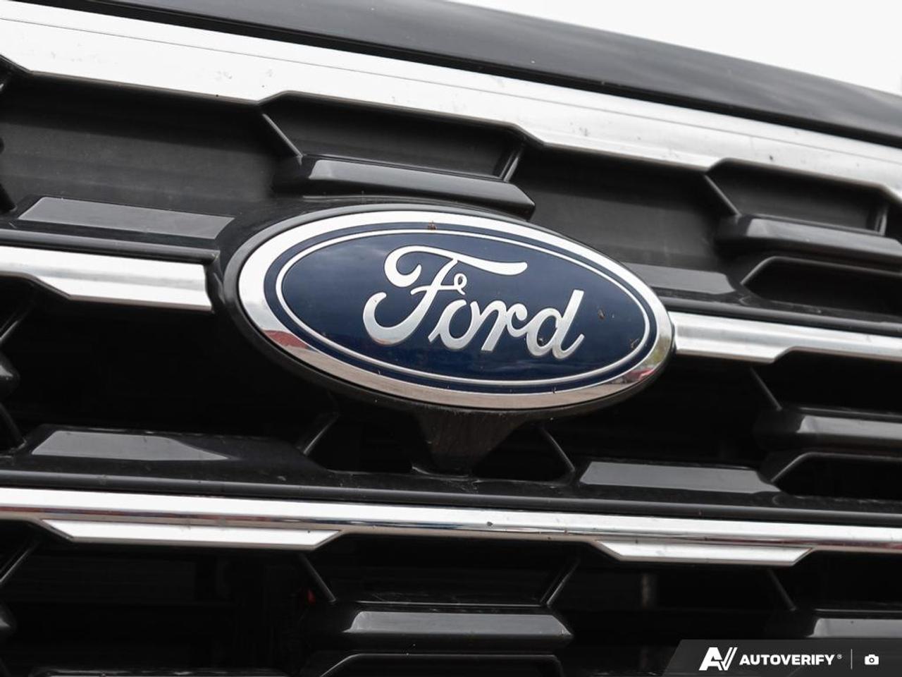 2025 Ford Explorer Active Photo
