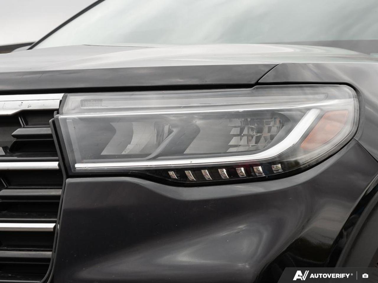 2025 Ford Explorer Active Photo