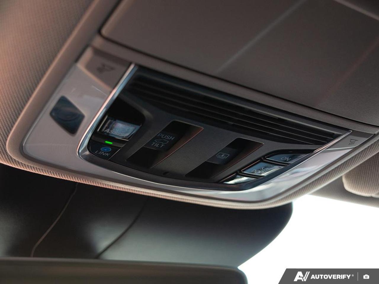2021 Acura RDX Platinum Élite Photo