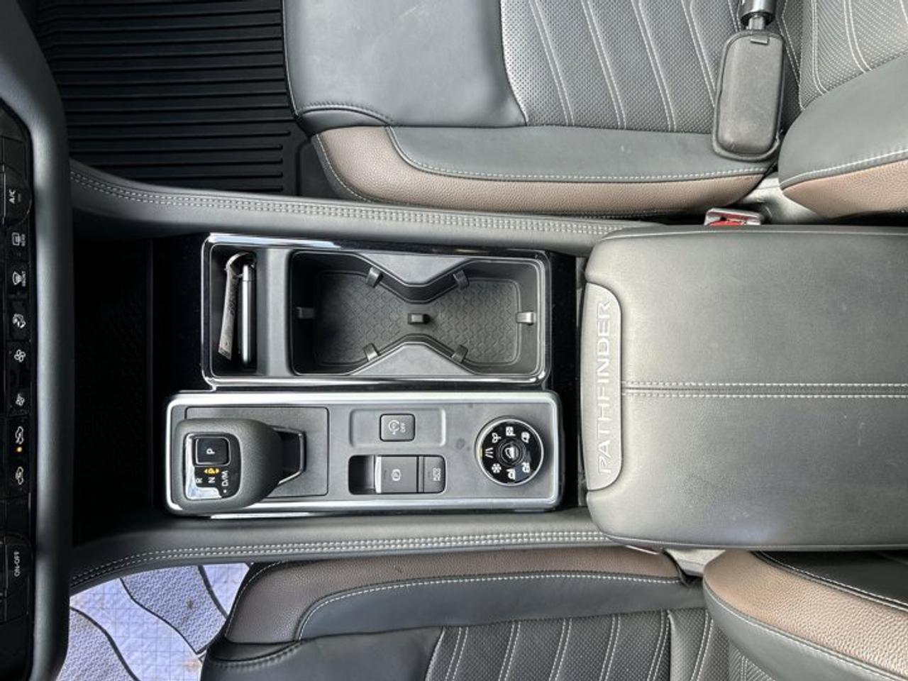 2024 Nissan Pathfinder Platinum 4WD | No Accidents | Ventilated Front Seats Photo
