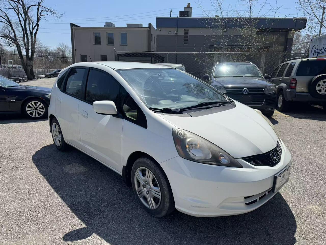 2013 Honda Fit 5dr HB Auto LX Photo
