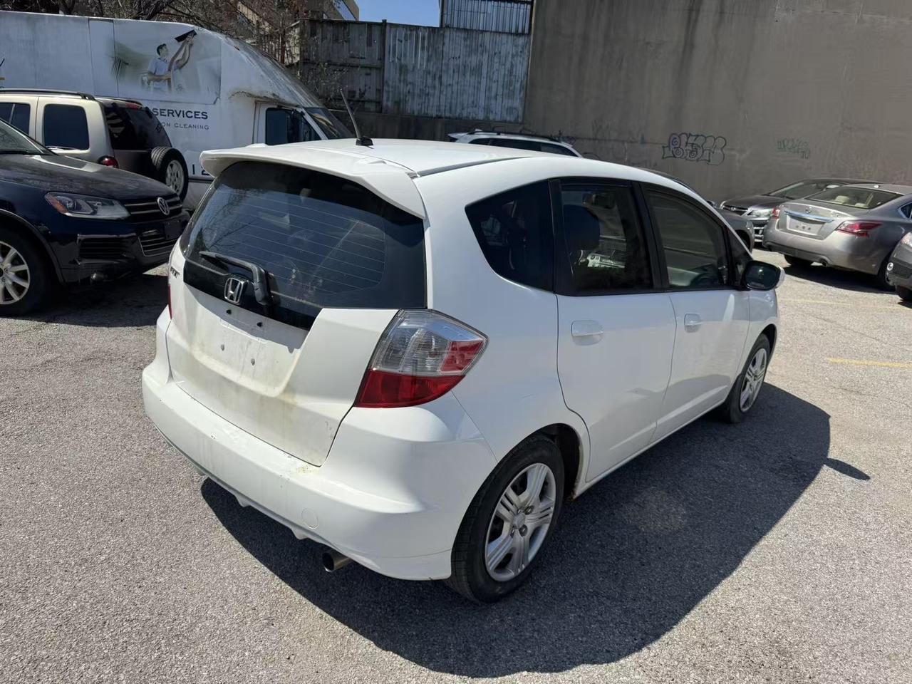2013 Honda Fit 5dr HB Auto LX Photo