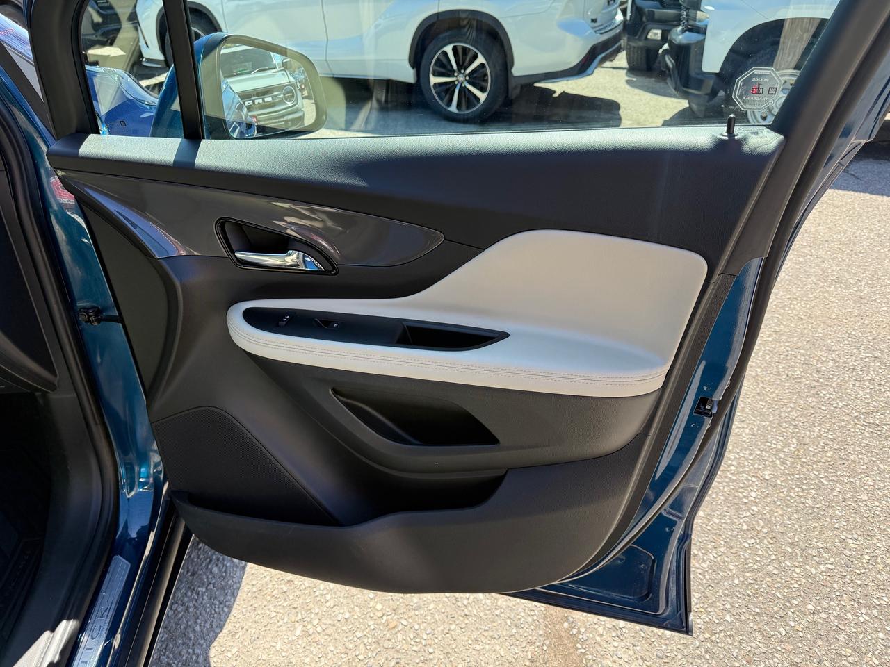 2019 Buick Encore Essence AWD Htd Lthr Sunroof Nav Wifi Rm Strt Cam Photo