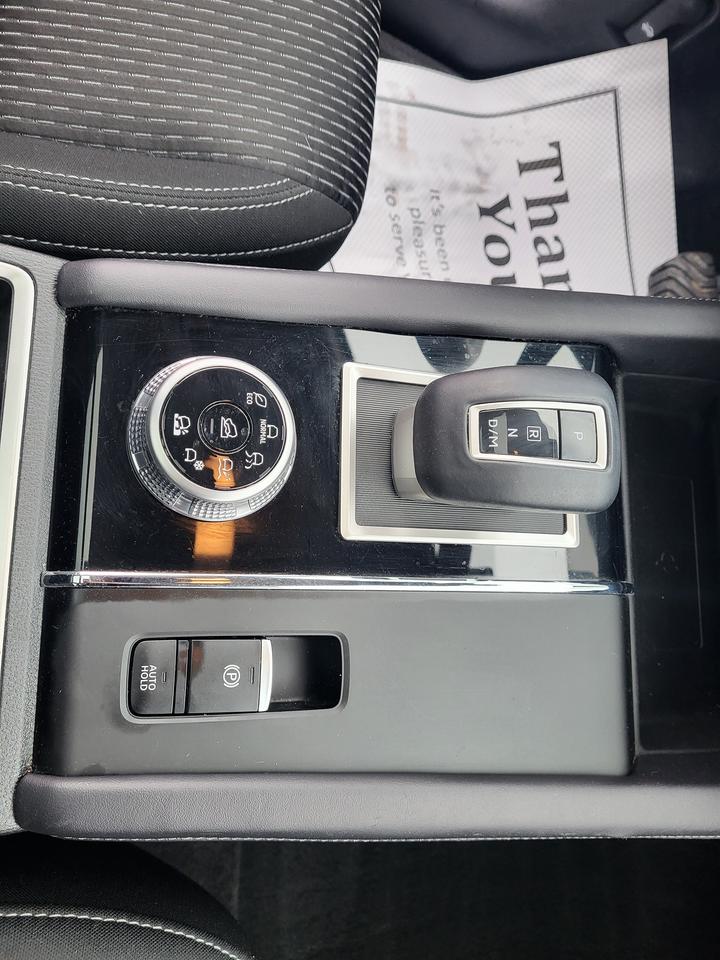 2024 Mitsubishi Outlander SE Photo