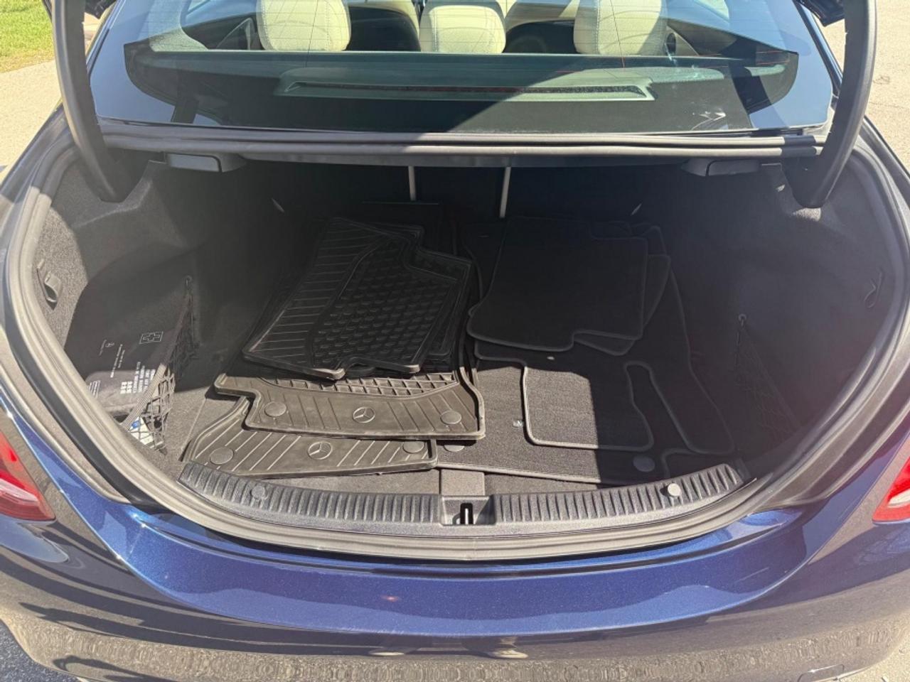 2018 Mercedes-Benz C-Class C 300 4MATIC/ LEATHER/ SUNROOF/ NAVI/ REAR CAM Photo