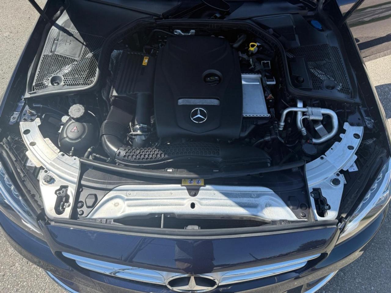 2018 Mercedes-Benz C-Class C 300 4MATIC/ LEATHER/ SUNROOF/ NAVI/ REAR CAM Photo