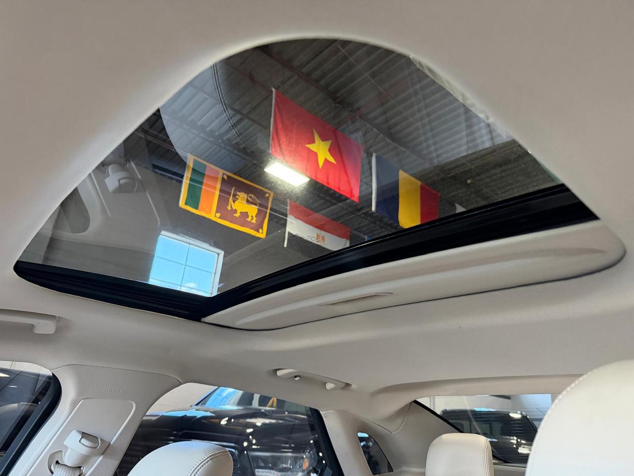 2018 Lincoln MKZ WOODTRIM | BACK UP CAM | SUNROOF | AWD | LEATHER Photo