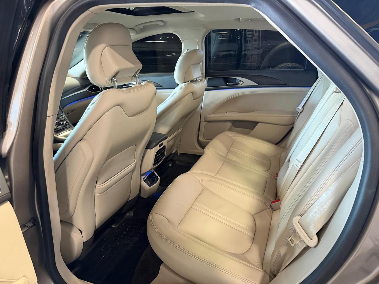 2018 Lincoln MKZ WOODTRIM | BACK UP CAM | SUNROOF | AWD | LEATHER Photo