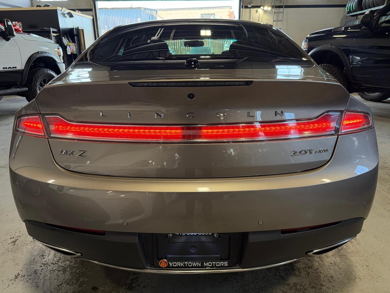 2018 Lincoln MKZ WOODTRIM | BACK UP CAM | SUNROOF | AWD | LEATHER Photo