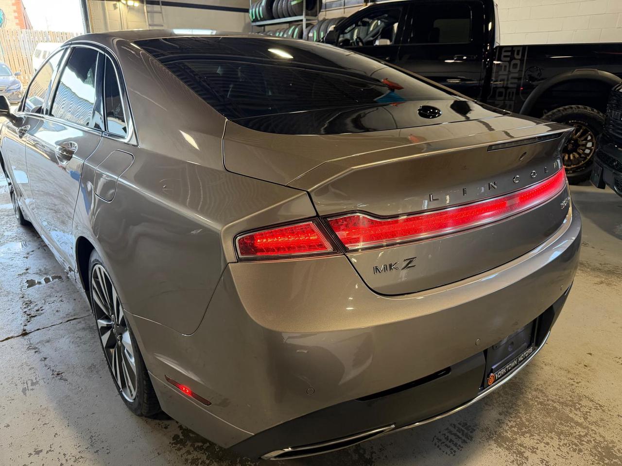 2018 Lincoln MKZ WOODTRIM | BACK UP CAM | SUNROOF | AWD | LEATHER Photo