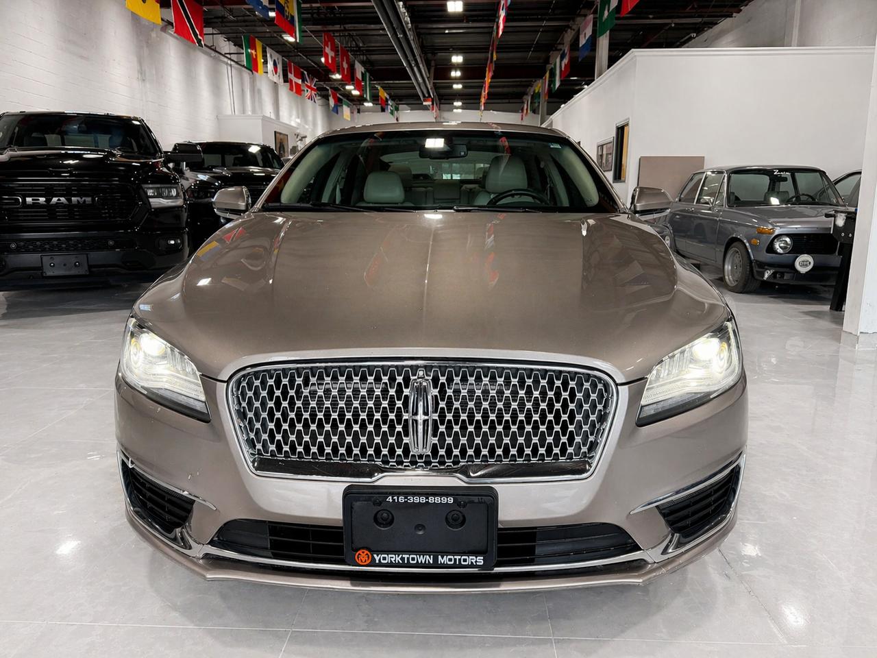 2018 Lincoln MKZ WOODTRIM | BACK UP CAM | SUNROOF | AWD | LEATHER Photo