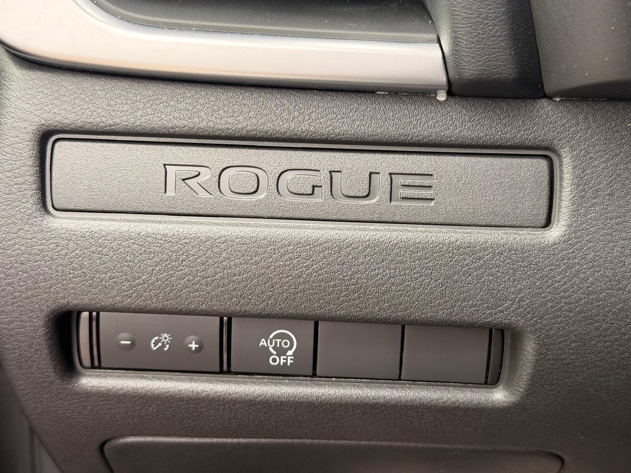 2024 Nissan Rogue S AWD+BSM+New Tires+CLEAN CARFAX Photo122