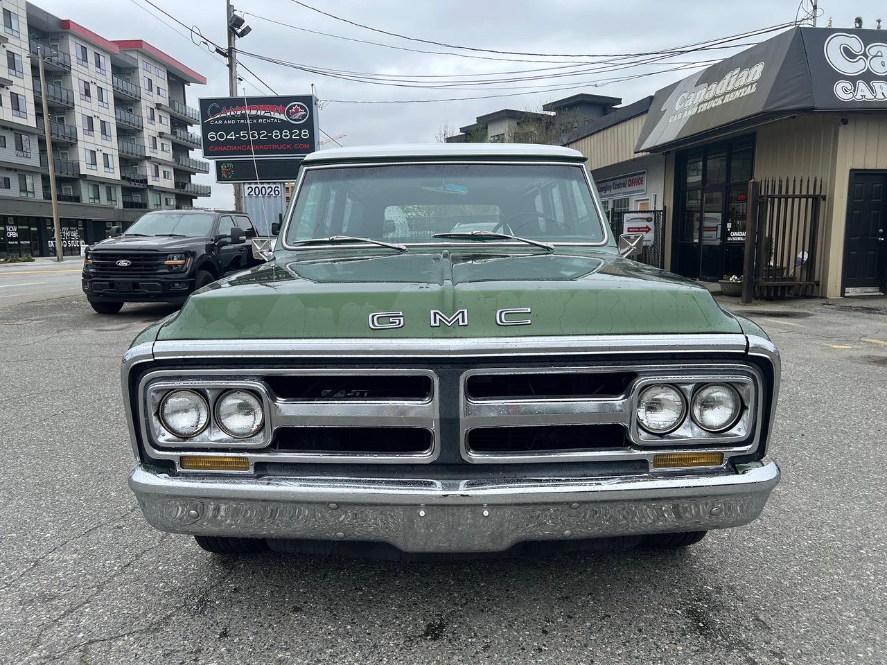 1971 GMC Suburban SUPER CUSTOM Photo5