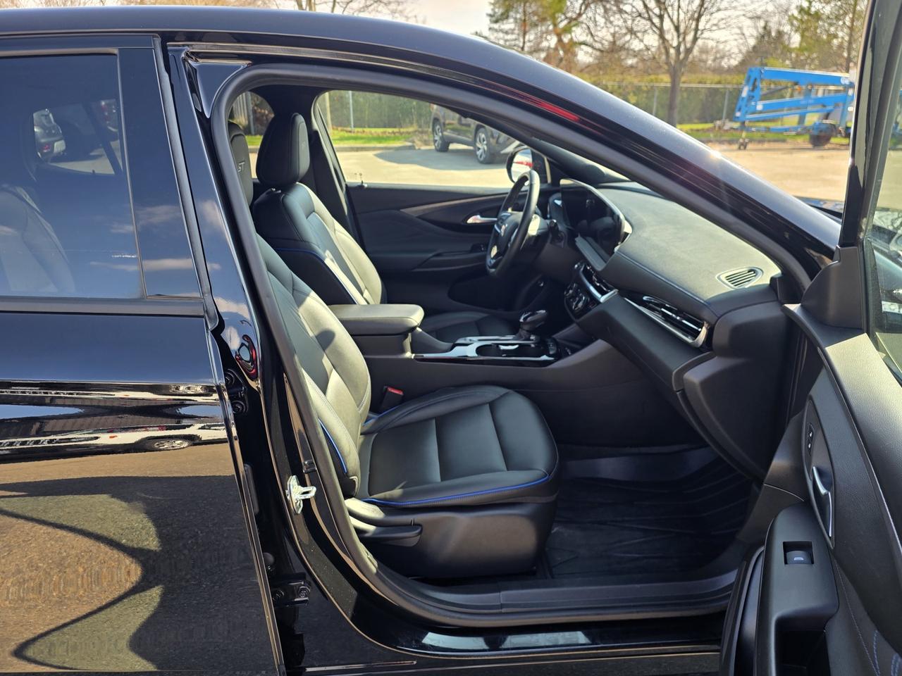 2024 Buick Envista Sport Touring Photo