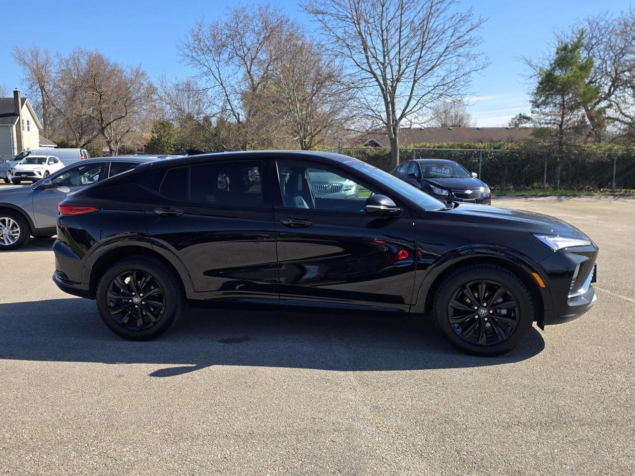 2024 Buick Envista Sport Touring Photo3