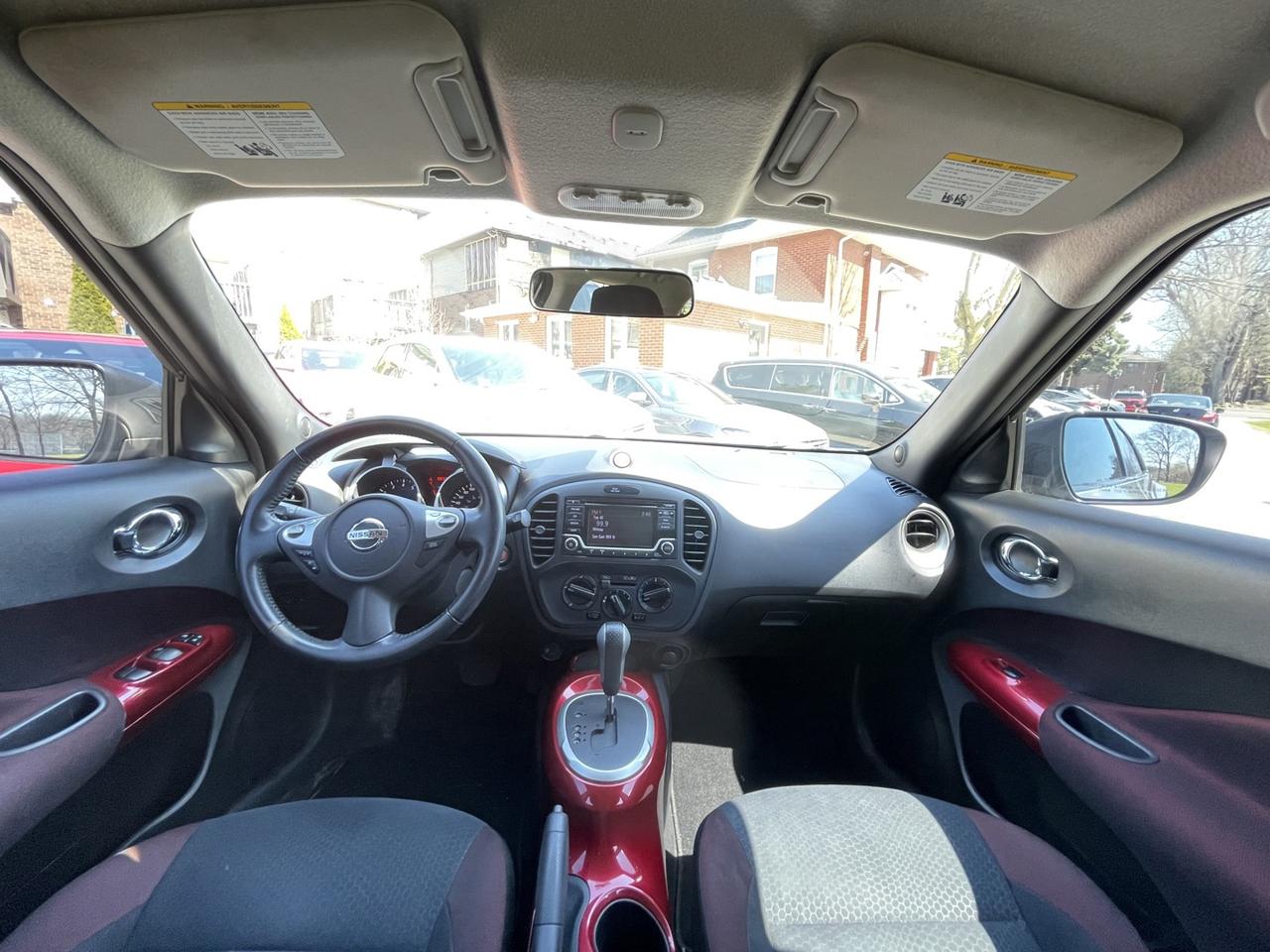 2016 Nissan Juke SV Photo