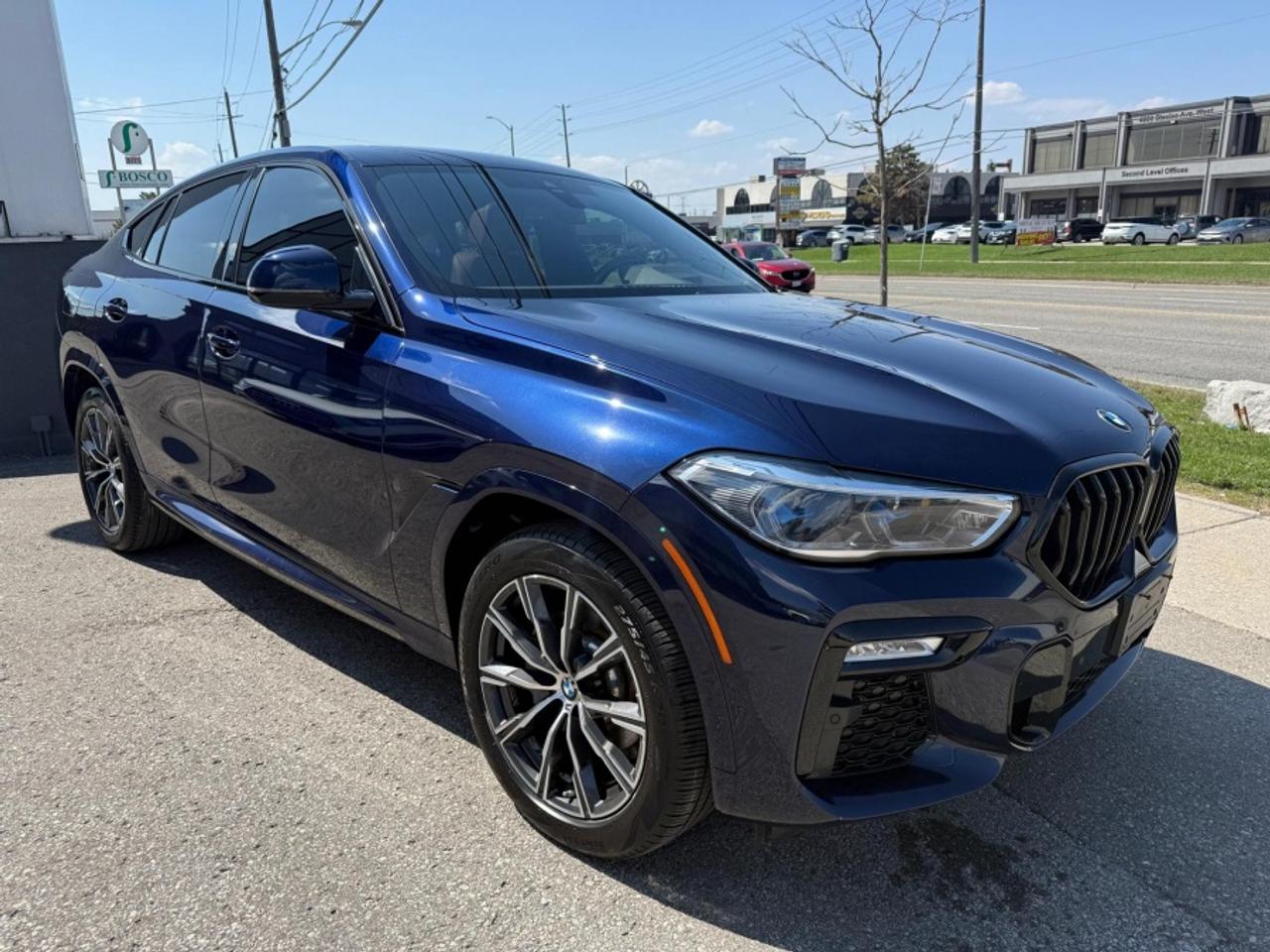 2021 BMW X6 XDRIVE40I/ M SPORT/ PREMIUM PKG/ HUD/ CRYSTAL/ CAR Photo