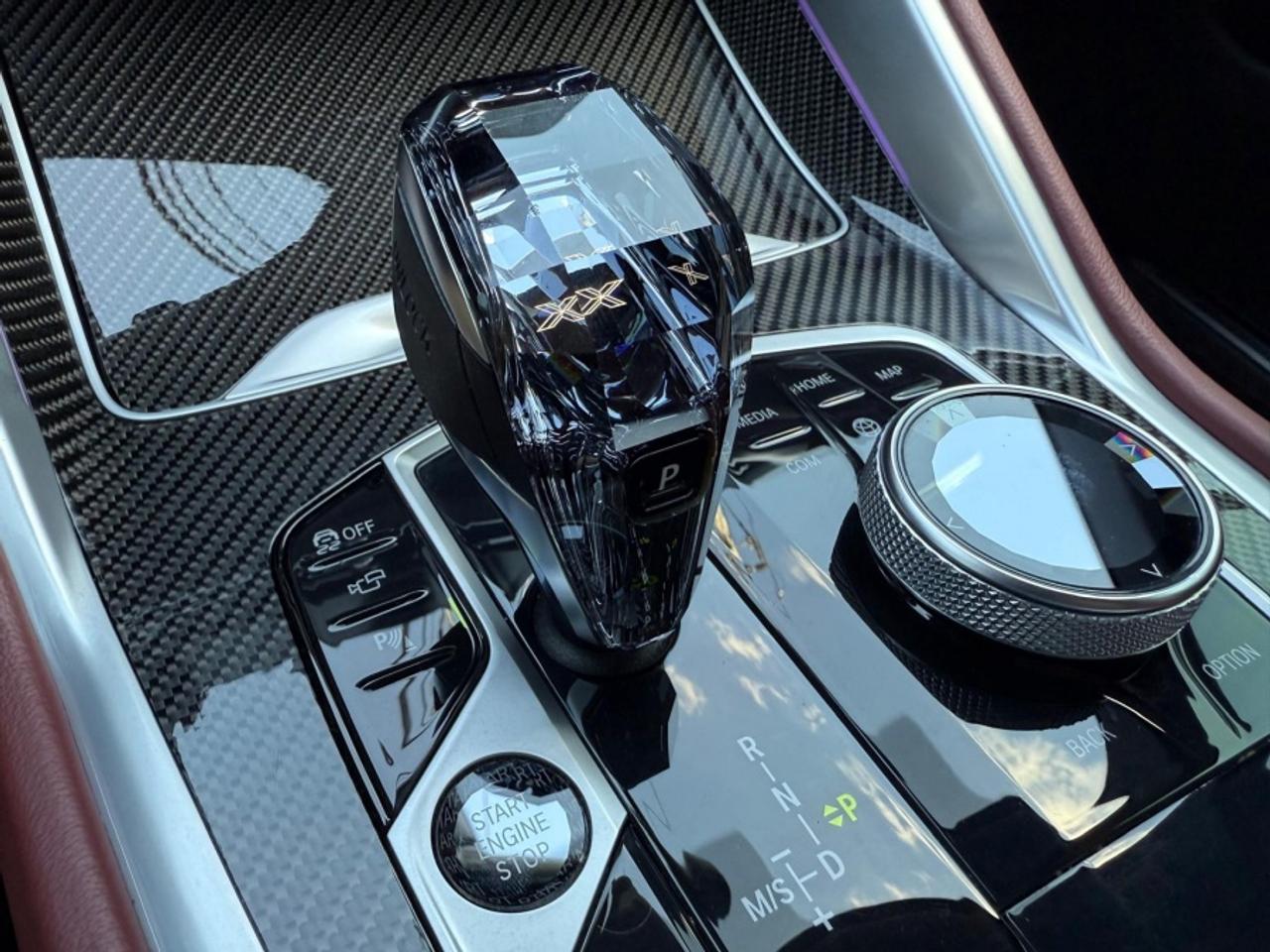 2021 BMW X6 XDRIVE40I/ M SPORT/ PREMIUM PKG/ HUD/ CRYSTAL/ CAR Photo