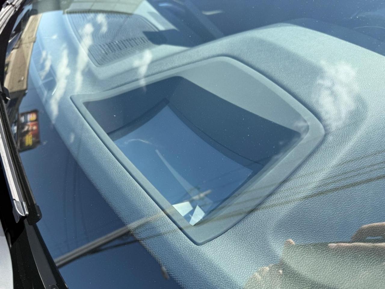 2021 BMW X6 XDRIVE40I/ M SPORT/ PREMIUM PKG/ HUD/ CRYSTAL/ CAR Photo