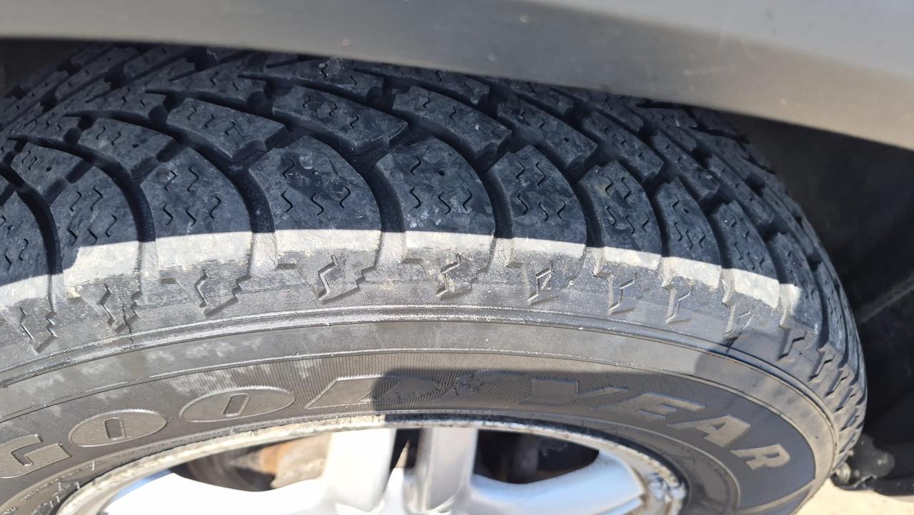 2004 Honda CR-V EX, AWD, 4 CYL, AUTO,  RUNS AND DRIVES, AS IS Photo