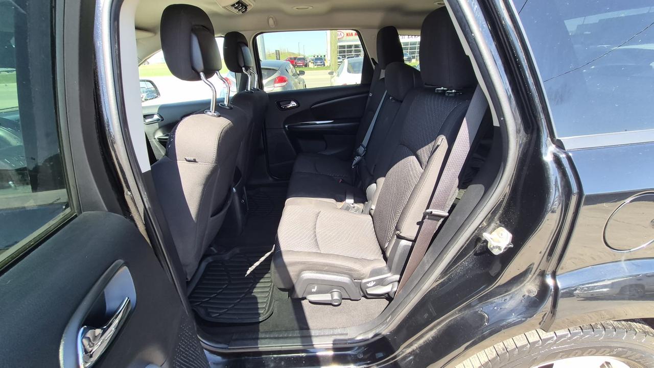 2015 Dodge Journey SE PLUS, 7 PASSENGER, 4 CYL, 195KMS, CERTIFIED Photo