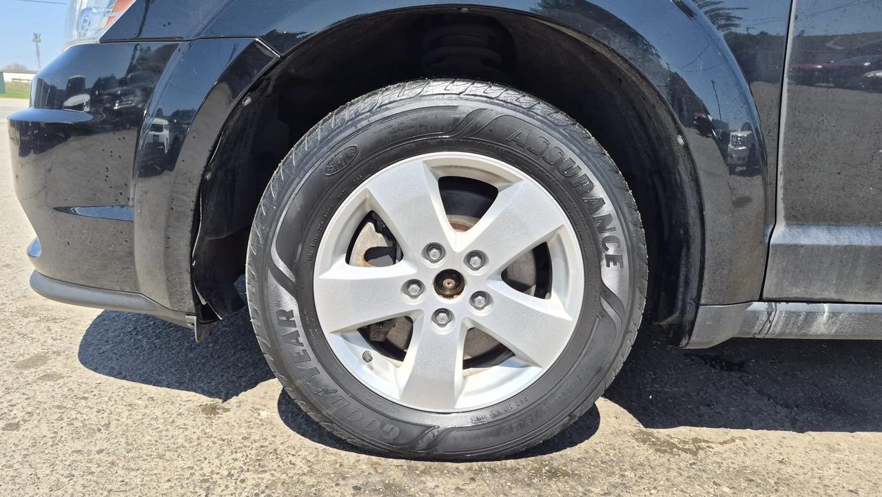 2015 Dodge Journey SE PLUS, 7 PASSENGER, 4 CYL, 195KMS, CERTIFIED Photo