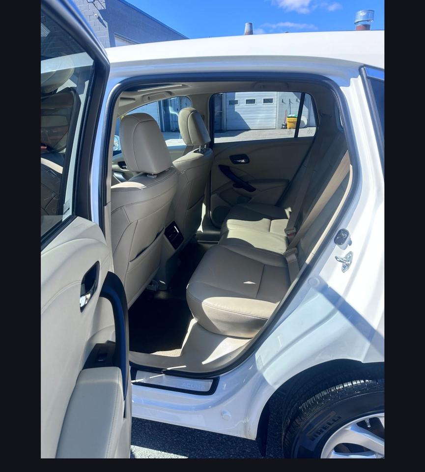 2016 Acura RDX Only $8800 certified Photo4