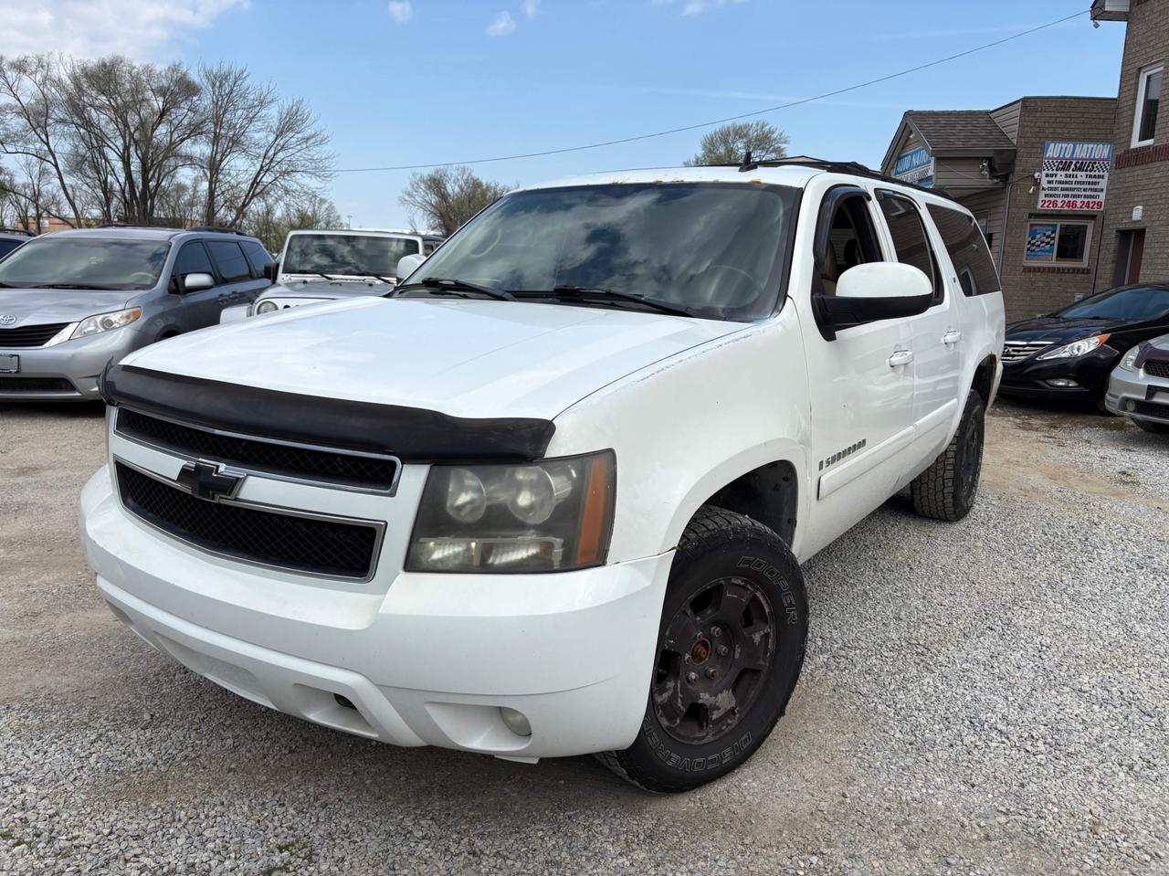 2007 Chevrolet Suburban 4WD 4dr 1500 LS1 Photo