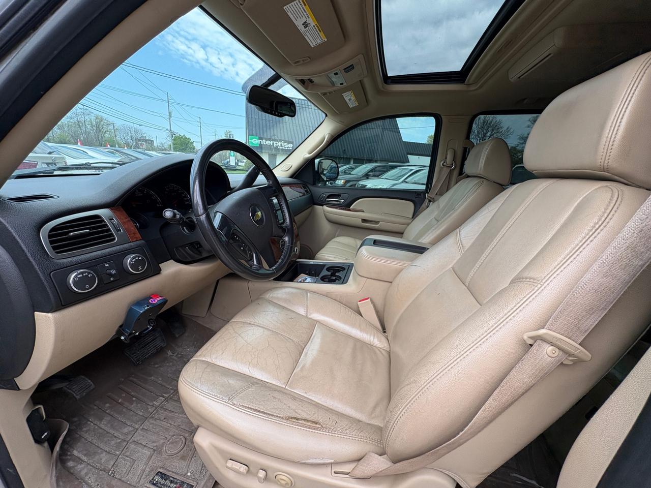 2007 Chevrolet Suburban 4WD 4dr 1500 LS1 Photo