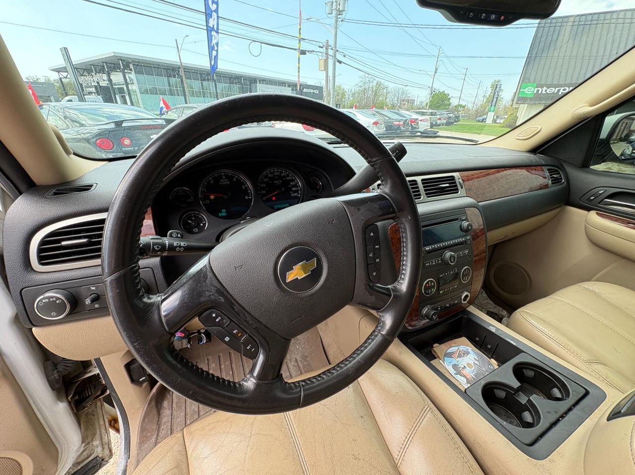 2007 Chevrolet Suburban 4WD 4dr 1500 LS1 Photo