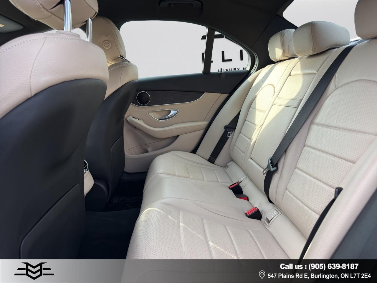 2015 Mercedes-Benz C-Class C300 4MATIC - 61,000KMS ONLY - LEATHER !!! Photo