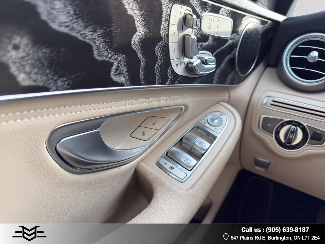 2015 Mercedes-Benz C-Class C300 4MATIC - 61,000KMS ONLY - LEATHER !!! Photo