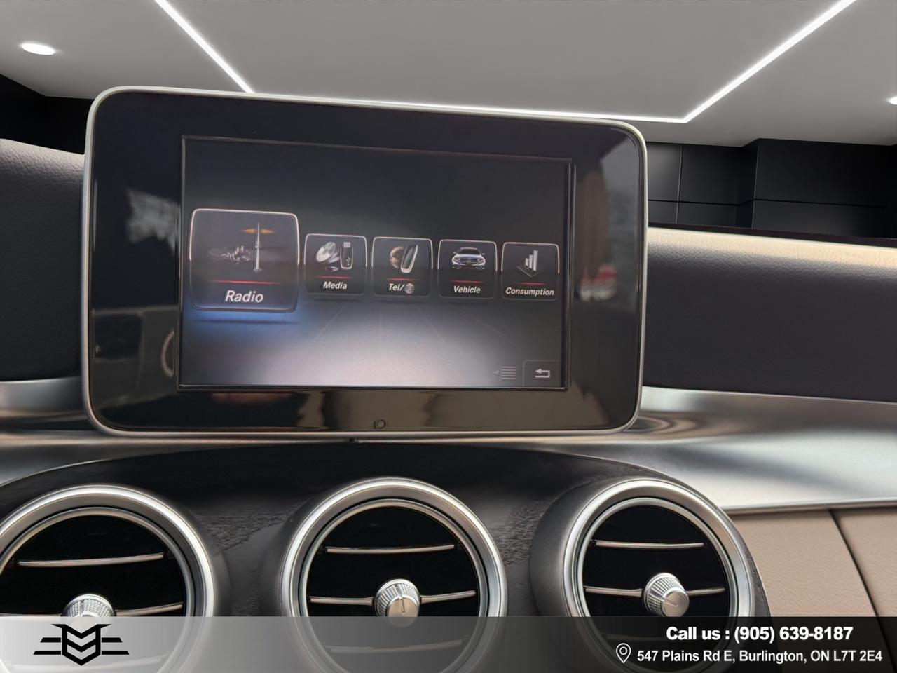 2015 Mercedes-Benz C-Class C300 4MATIC - 61,000KMS ONLY - LEATHER !!! Photo