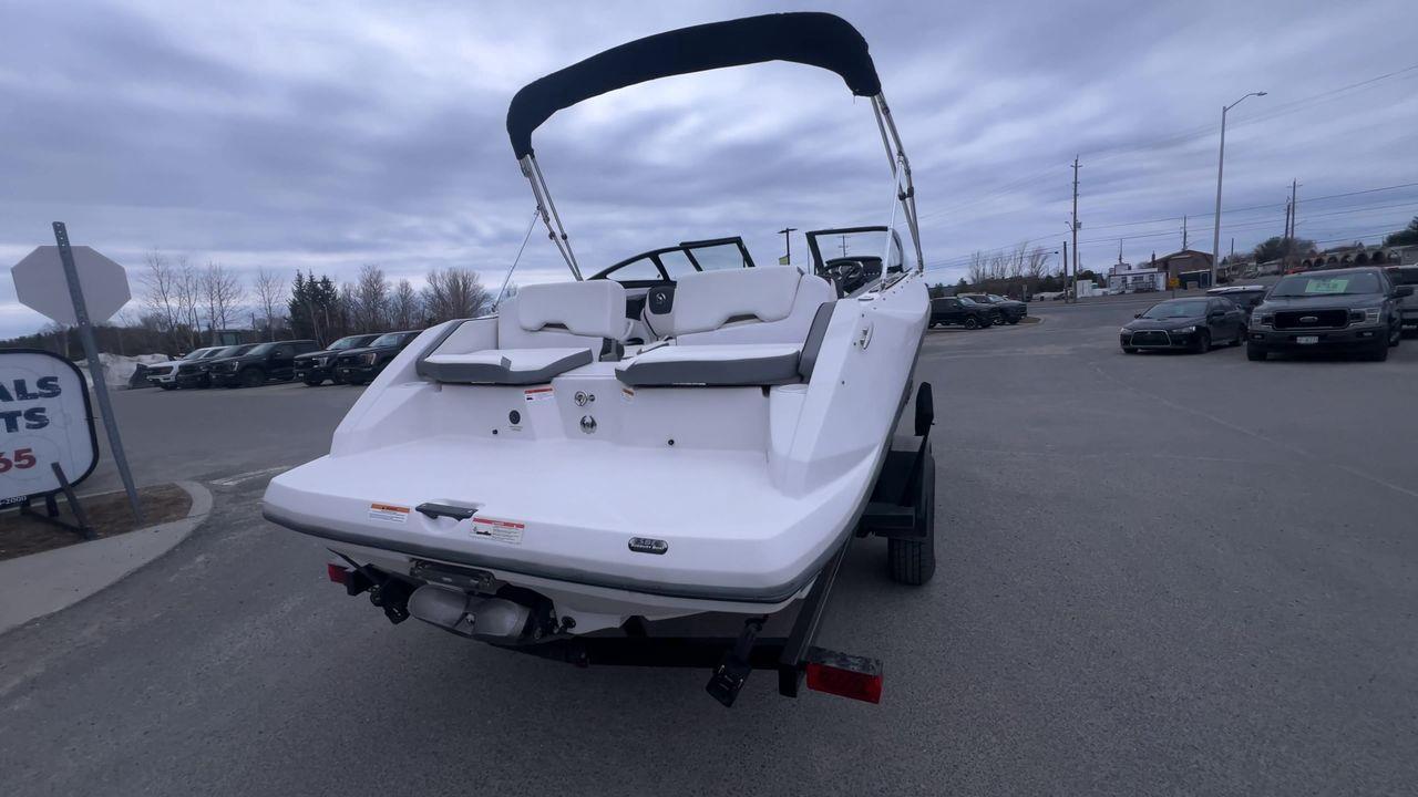 2019 - SCARAB 195  BOW RIDER 1.5L ROTAX SUPERCHARGED ENGINE (200HP), JET DRIVE SYSTEM, ONLY 71 HOURS, SEATING FOR 8, KICKER SOUND Photo3