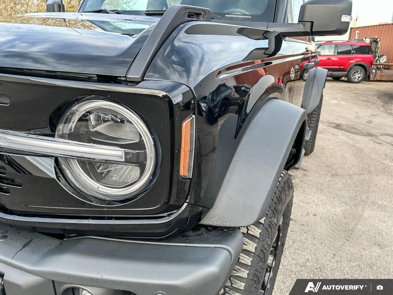 2023 Ford Bronco Wildtrak V6 WILDTRAK 4X4 LOW KMS CERTIFIED! Photo