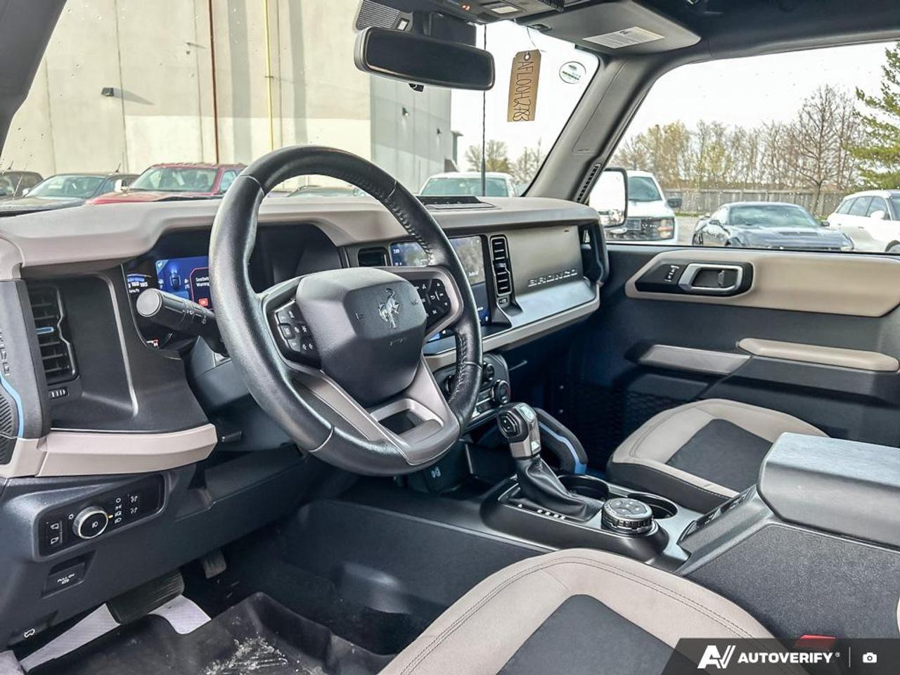 2023 Ford Bronco Wildtrak V6 WILDTRAK 4X4 LOW KMS CERTIFIED! Photo