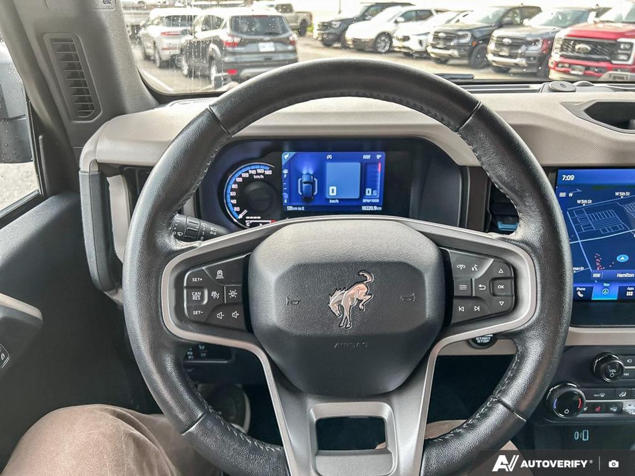 2023 Ford Bronco Wildtrak V6 WILDTRAK 4X4 LOW KMS CERTIFIED! Photo