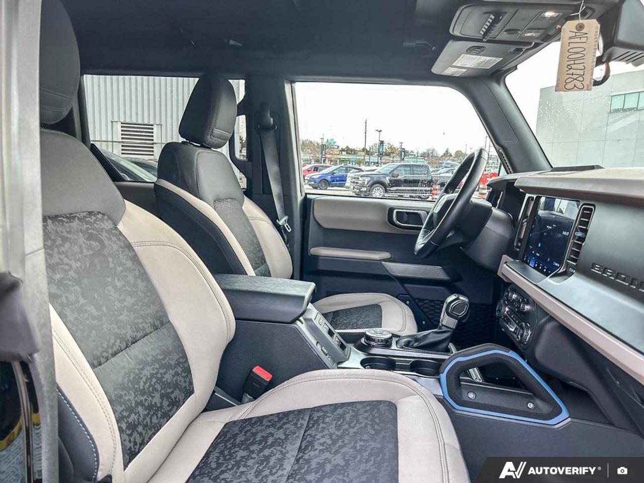 2023 Ford Bronco Wildtrak V6 WILDTRAK 4X4 LOW KMS CERTIFIED! Photo