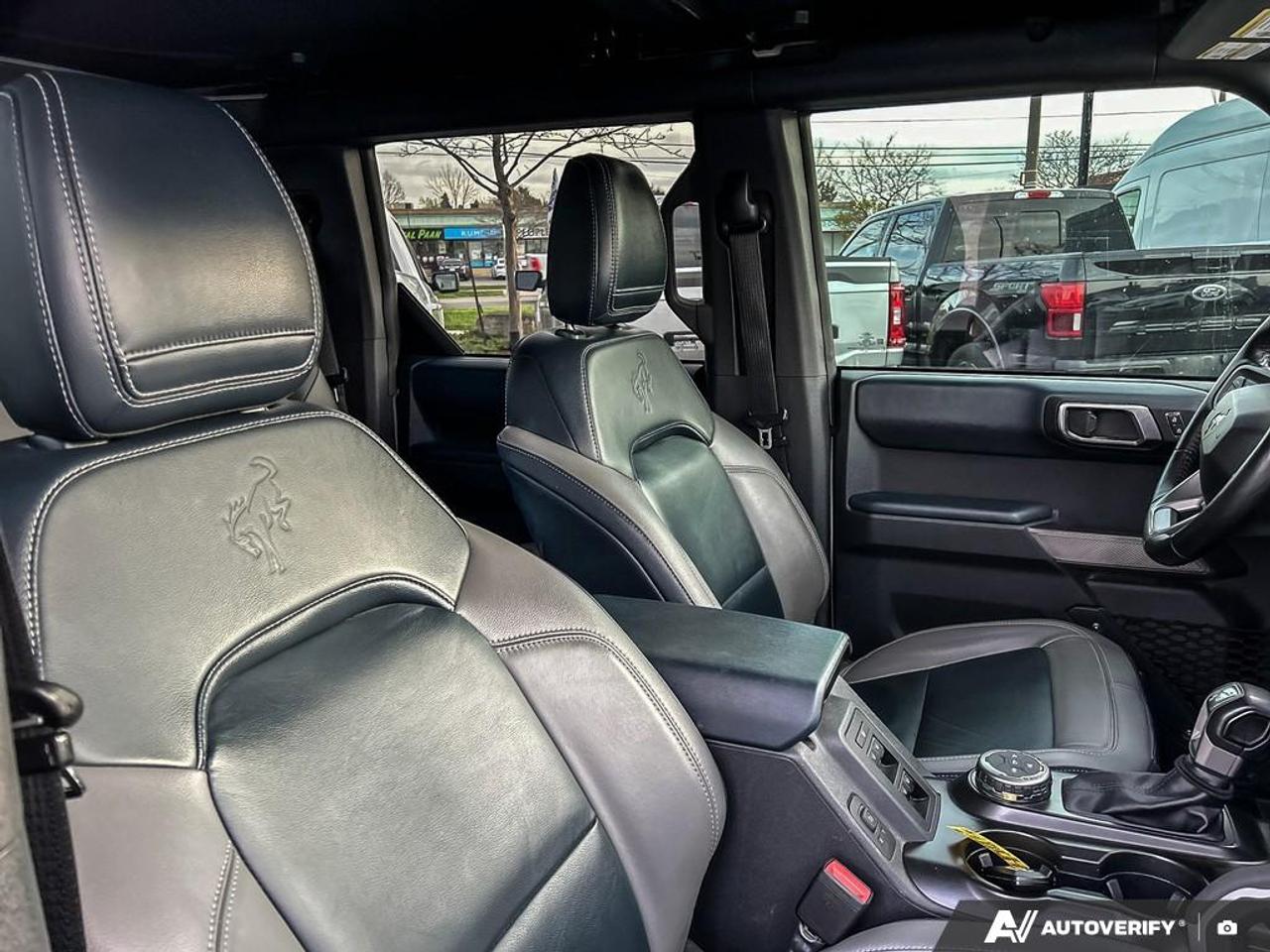 2022 Ford Bronco Outer Banks LEATHER 4X4 HARD TOP ONE OWNER CERTIFIED Photo