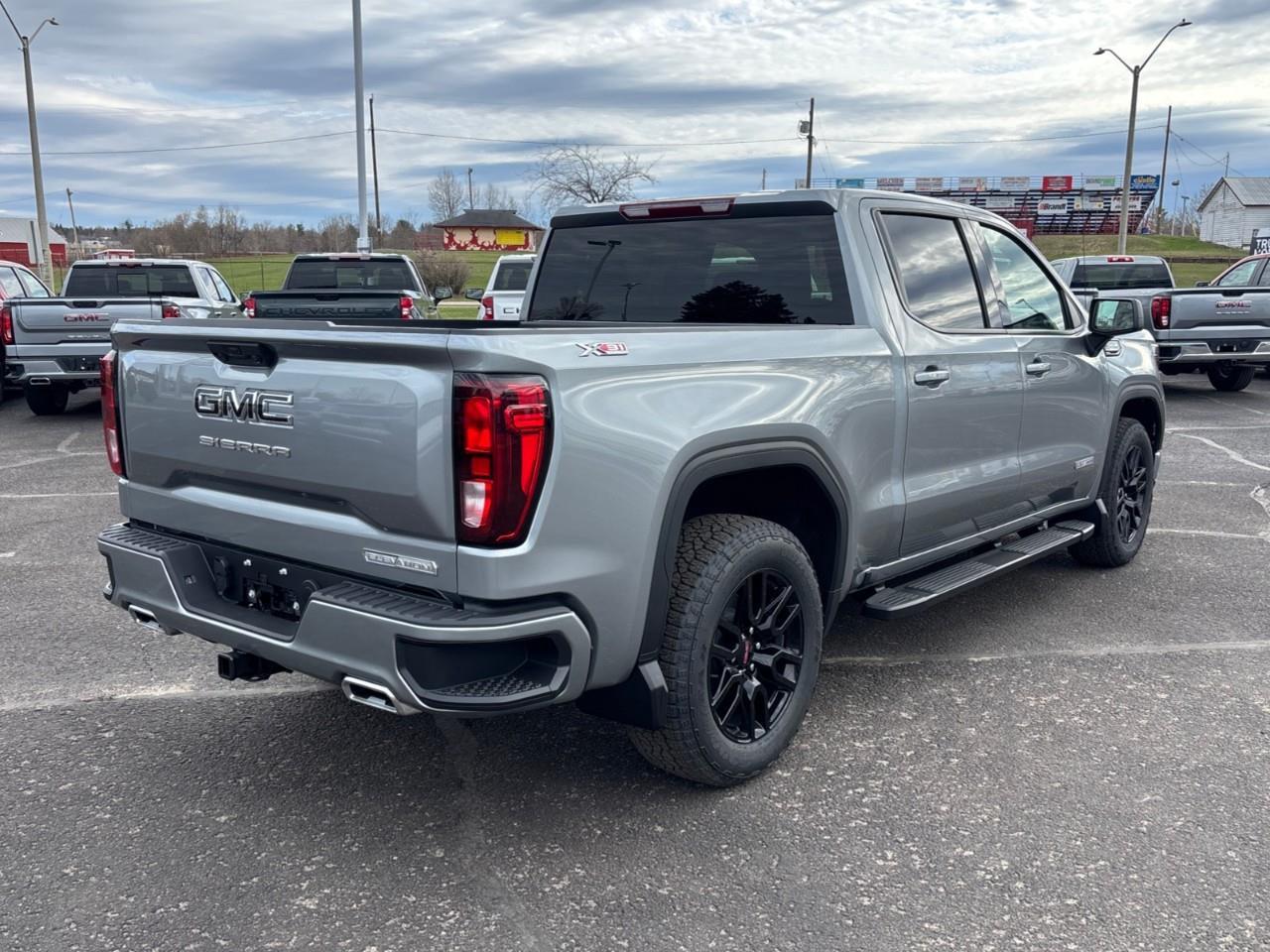 2026 GMC Sierra 1500 ELEVATION Photo