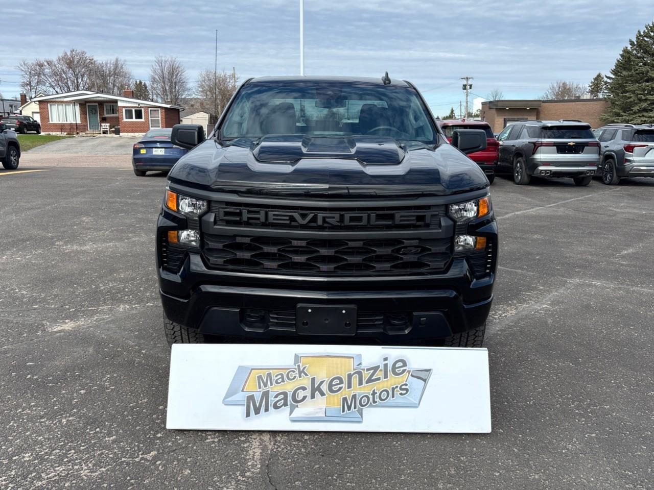 2026 Chevrolet Silverado 1500 Custom Trail Boss Photo