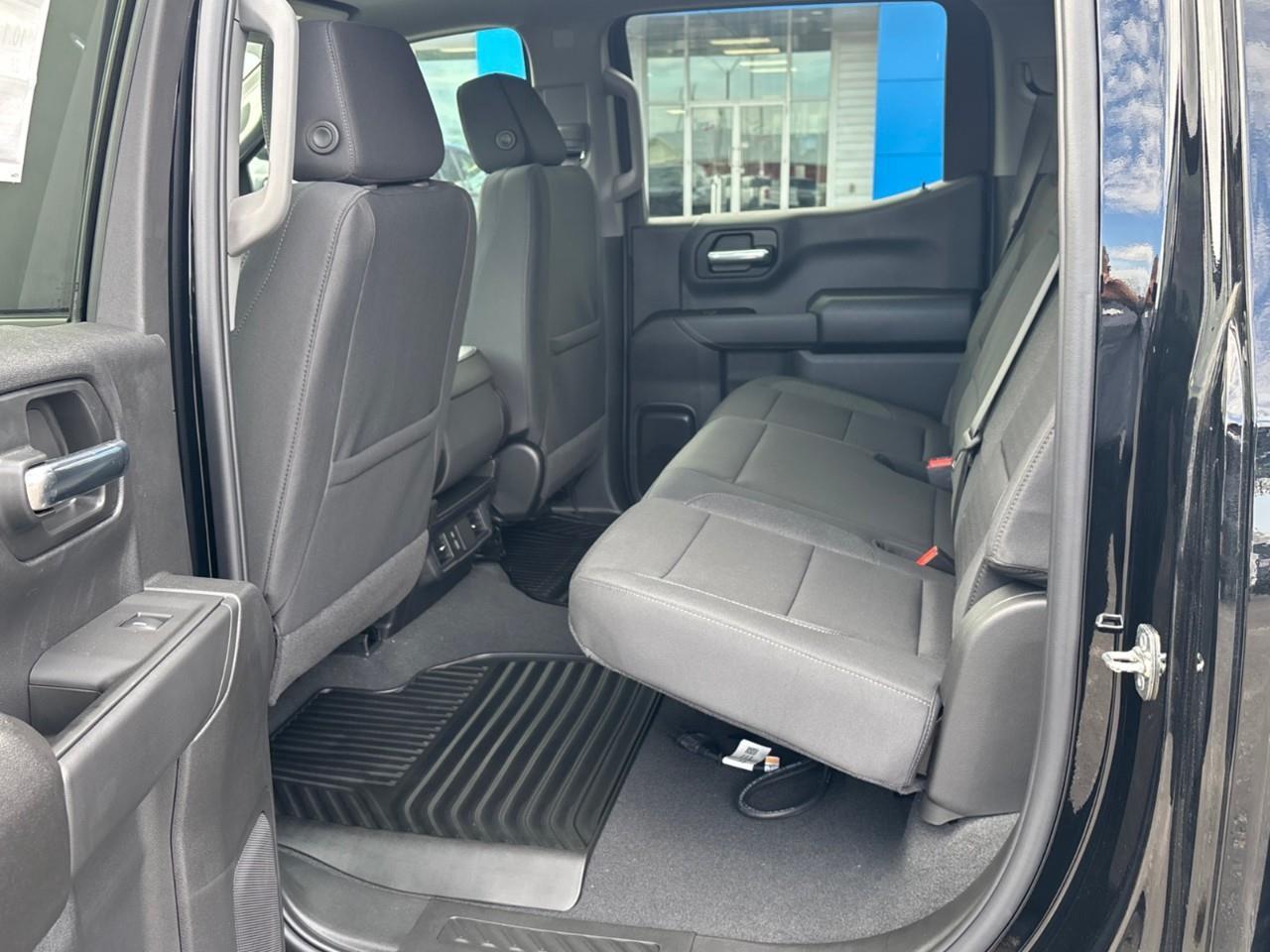 2026 Chevrolet Silverado 1500 Custom Trail Boss Photo