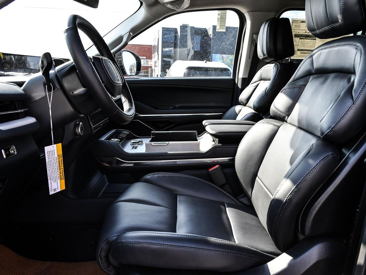 2026 Lincoln Navigator Premiere 4x4 Photo