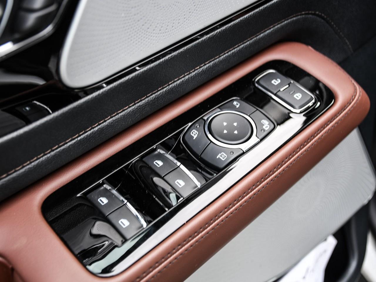 2026 Lincoln Aviator Reserve AWD Photo