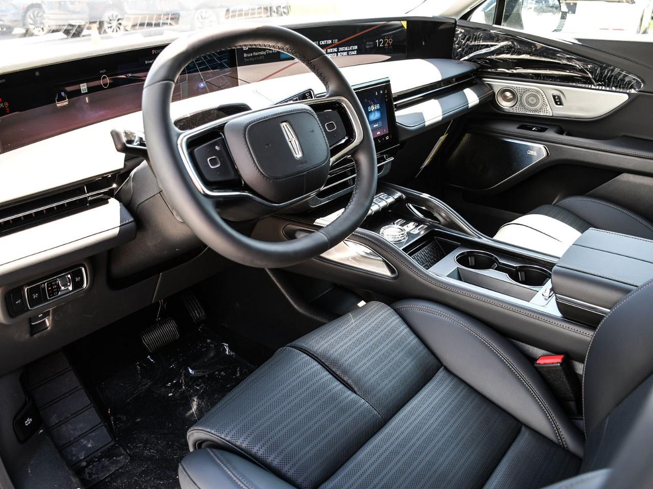 2026 Lincoln Nautilus Reserve AWD Photo