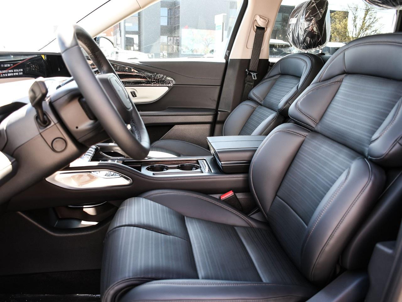 2026 Lincoln Nautilus Reserve AWD Photo